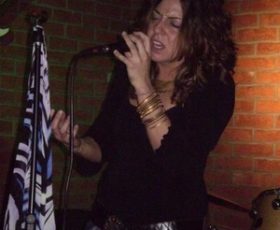 Torre Sant’Andrea: Cool Plecs Live al Porticciolo Roots Bar