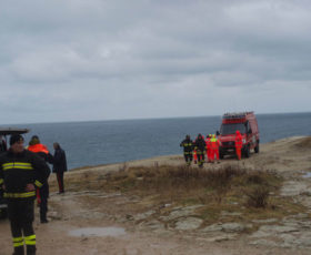Agente della polizia locale muore sugli scogli di Otranto